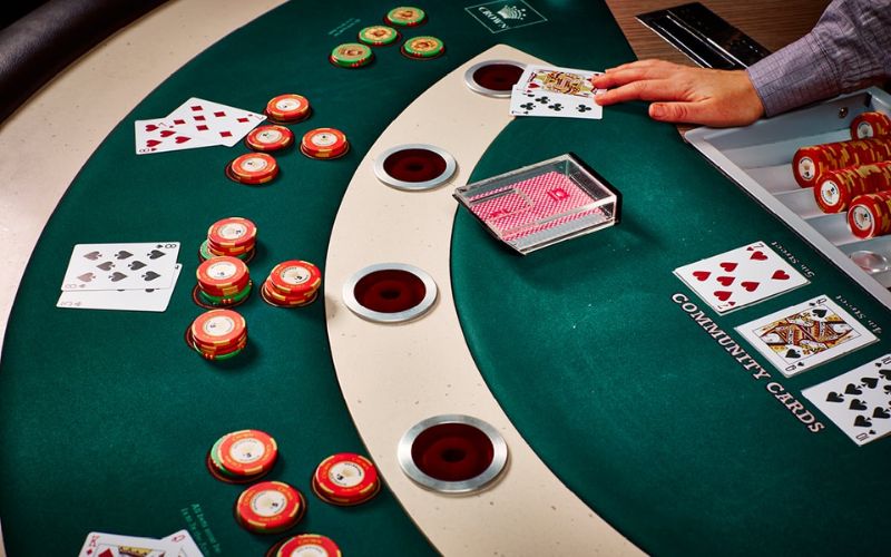 cách chơi stud poker và luật cơ bản dễ hiểu